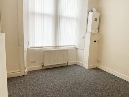 West Blackhall Street, Greenock - Photo 2