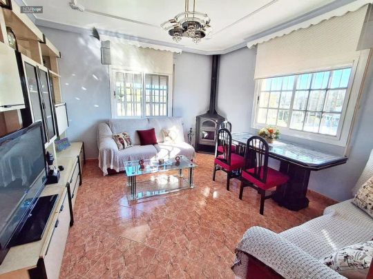 Alquiler de casa o chalet independiente en Campanillas - Photo 1