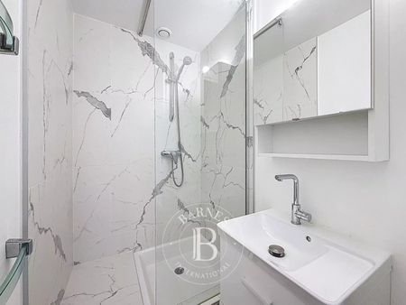 Tout savoir sur cet appartement dans le quartier Ile de la Jatte-Parc d'Orléans, à Neuilly-sur-Seine - Photo 4