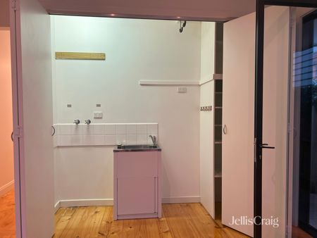 9 Severn Street, Yarraville VIC 3013 - House For Rent | Domain - Photo 4