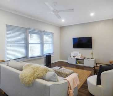 3 bedroom home just a short distance from the CBD & Tamworth Street... - Photo 1