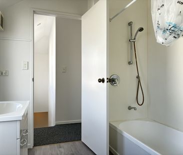 Low maintenance townhouse - Photo 4