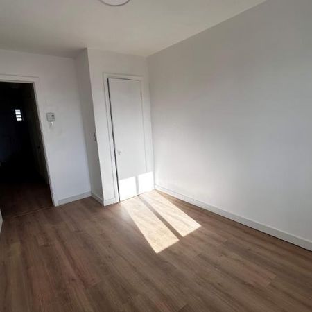2 CH - 1 SDB - Montreal - $1,095 /mo - Photo 3