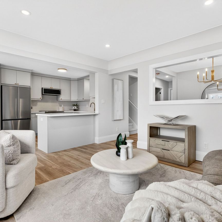 For Lease - 330 East 15th Street Unit# Upper, Hamilton, Ontario - Photo 1