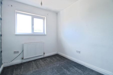 3 bedroom property to rent - Photo 3