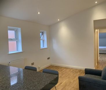 2 Bedroom Apartment To Let - Photo 6