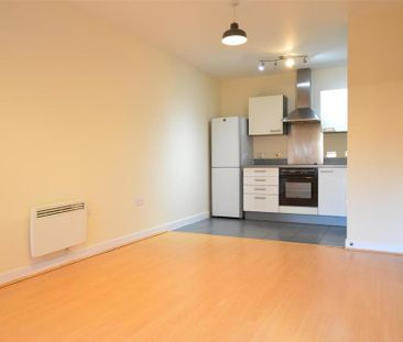 1 bedroom apartment to rent - Photo 2