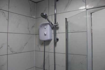 4 bedroom house to rent - Photo 4