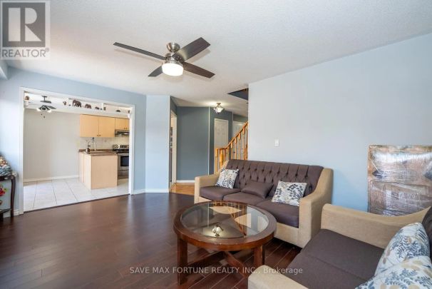 72 SCHOONER DRIVE - Photo 1