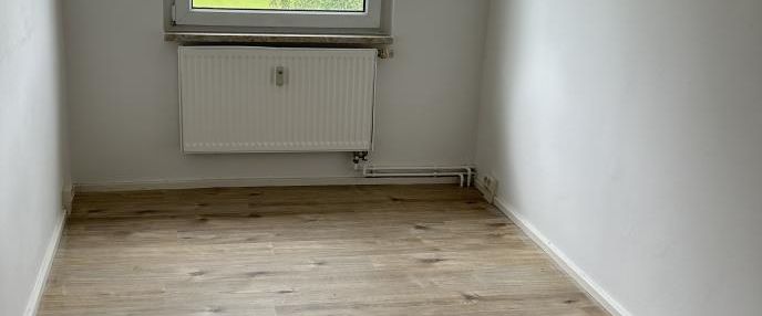 3-room apartment with balcony! - Foto 1