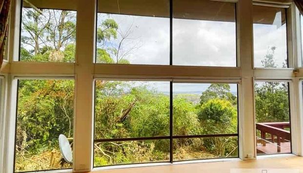 Secluded Vintage Haven in East Tamaki Height - Photo 1