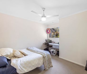 Share Accommodation – 2 & 3 BDR Fully Furnished Villas – Walk to Uni!! - Photo 3