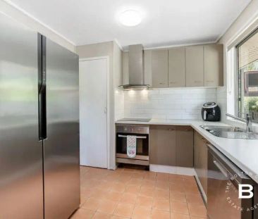 “Spacious Family Home with Modern Comforts” - Photo 1