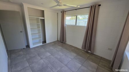 Modern & Low-Maintenance Duplex - Photo 5