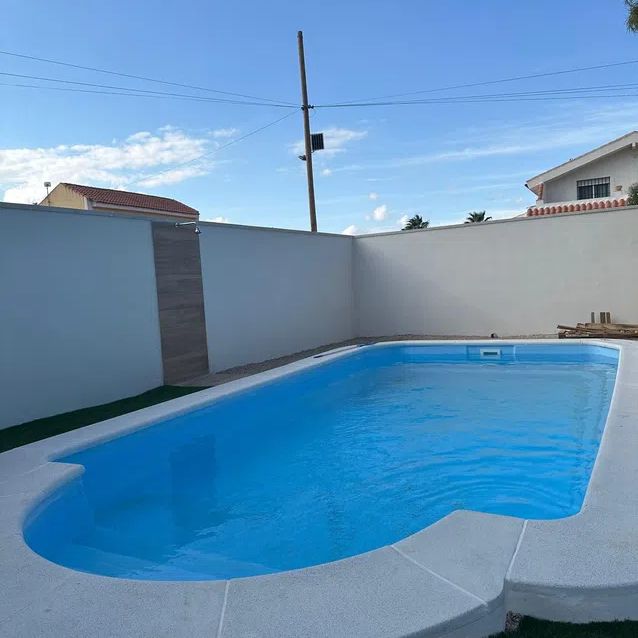 Alquiler de casa o chalet independiente en Calle Mar de Marmara - Photo 1