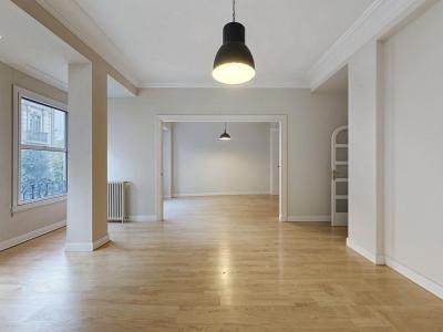 Experience Gran Vía del Marqués del Turia from This Spectacular Flat on Joaquín Costa! - Foto 3