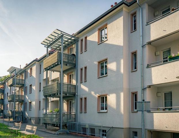 Tolle Singlewohnung mit Balkon in ruhiger Seitenstraße gelegen - Photo 1