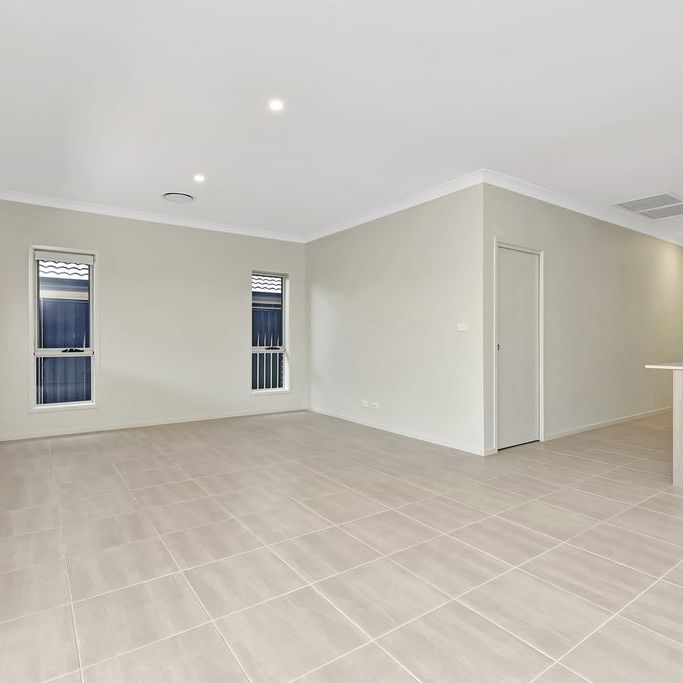 NEAR NEW VILLA! - Photo 1