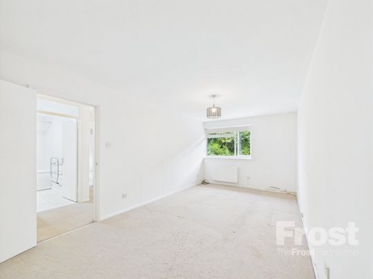 Cobblers Close, Blackpond Lane, Farnham Royal,SL2 - Photo 1