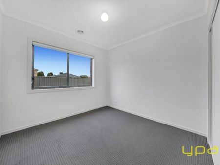 45 Syme Road, PAKENHAM - Photo 3