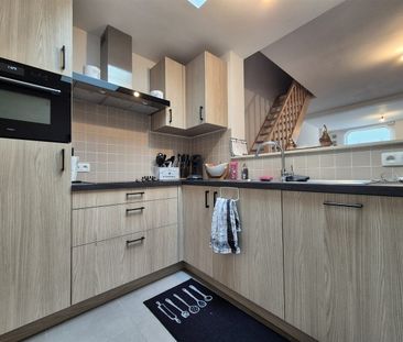 Gerenoveerde knusse rijwoning met tuin. - Foto 1