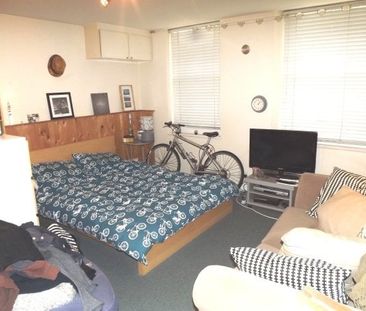 Palmeira Square, Hove, BN3 1FA 0 bedroom flat to rent - Photo 1