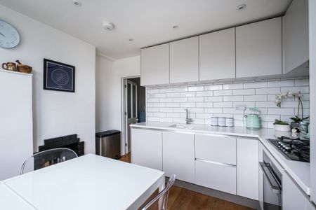 2 bedroom maisonette to rent - Photo 5