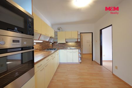 Pronájem bytu 2+1 57 m², sídl. Svornosti 622, Prostějov Vrahovice - Photo 4