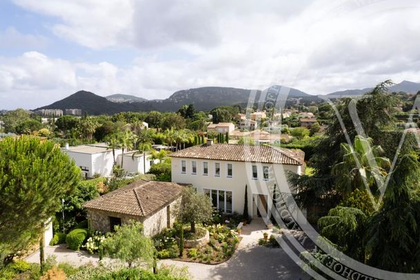 Villa provencal entièrement rénové en 2024 par un architect. - Photo 1