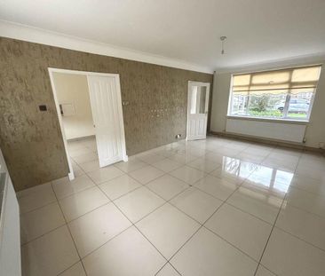 4 bedroom detached house to rent - Photo 1