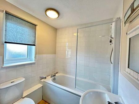 Sycamore Lane, Ely, Cambridgeshire, CB7 - Photo 2