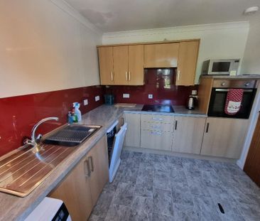 2 bedroom flat to rent - Photo 5