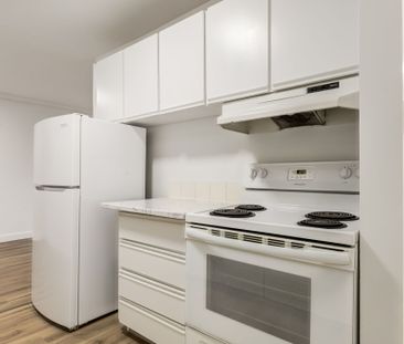 - 2 Bedroom at South Ridge Apartments - Photo 6