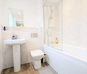 King Street, Glebe Farm, Milton Keyne... - Photo 3