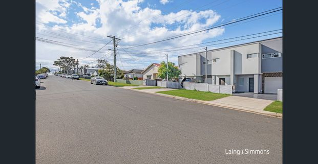 Modern Four Bedroom Home - Photo 1