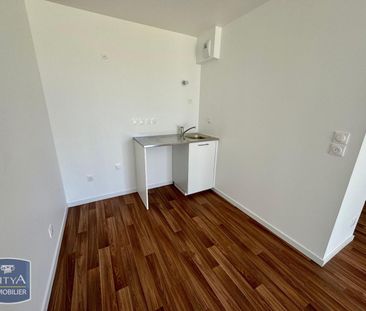 Location Appartement 2 pièces 43m² MONDEVILLE 14120 - Photo 6