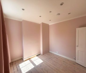 3 Bed Maisonette, Hibbert Road, E17 - Photo 5