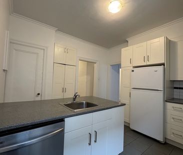 4623 Rue Sherbrooke O., Westmount, QC H3Z - Photo 5