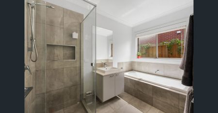 Live in the Heart of Mount Duneed! - Photo 4