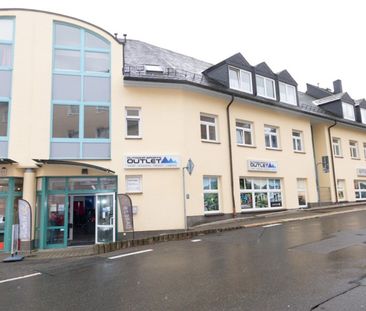 Großzügige 3-Raum-Wohnung mit Fahrstuhl - zentrale Ortslage in Anna... - Photo 2