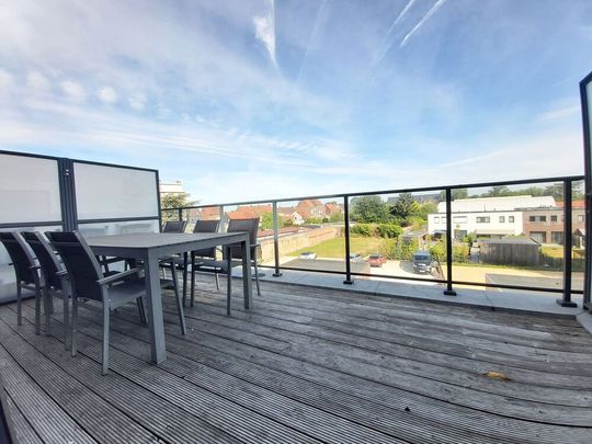 Modern eenslaapkamerappartement met twee terrassen en autostaanplaats in Ieper - Photo 1