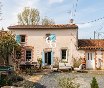 Location Maison 6 pièces 159m² VIEILLEVIGNE 44116 - Photo 6