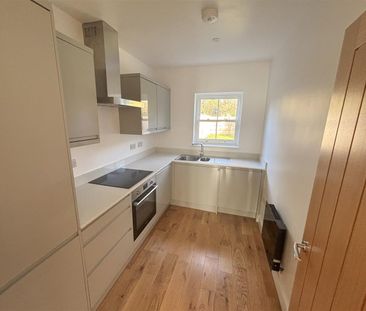 The Orchards, Ringmer, Lewes BN8 5FR - Photo 5