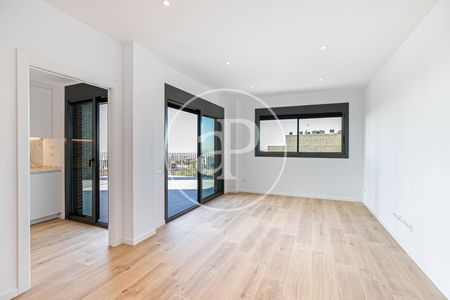 Penthouse for rent in Finestrelles - Photo 3