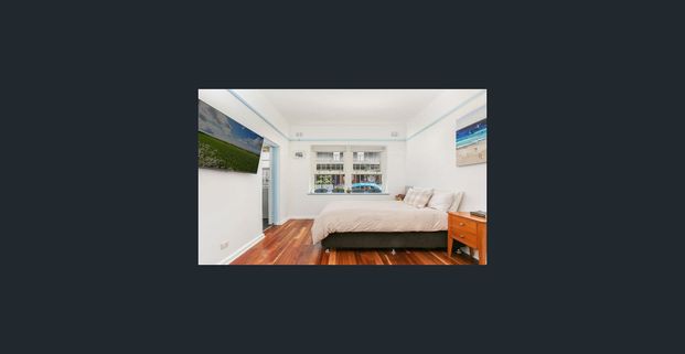 Oversized beach pad with the sand and surf at the doorstep - Photo 1