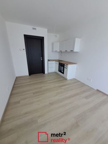 Pronájem bytu 1+kk 28 m² - Photo 2