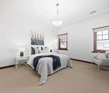 Gorgeous Family Living! - Photo 4