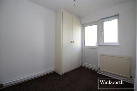 2 bedroom ground floor flat to rent - Photo 4