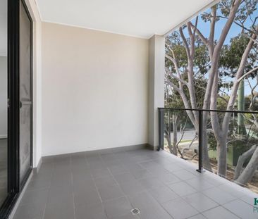 Modern 2-Bed Apartment in Prime Location – Under 4km from the CBD - Photo 4