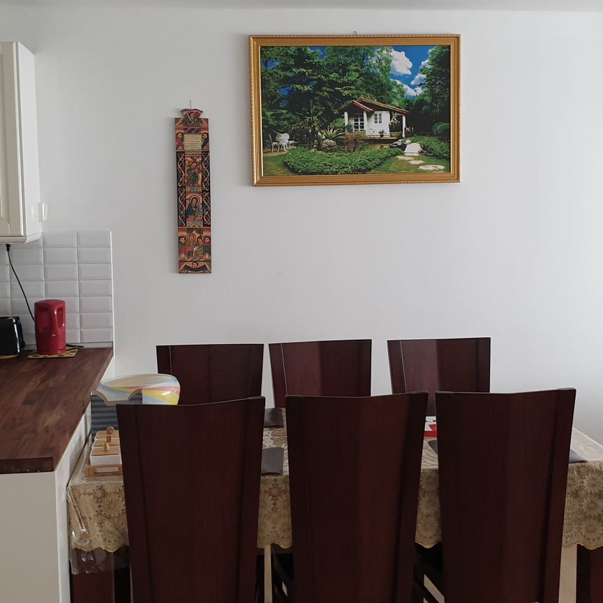 Molkomsbacken, Farsta - Photo 1